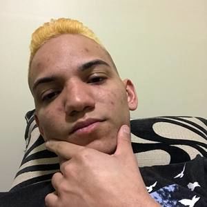 Meet your Posher, Alex